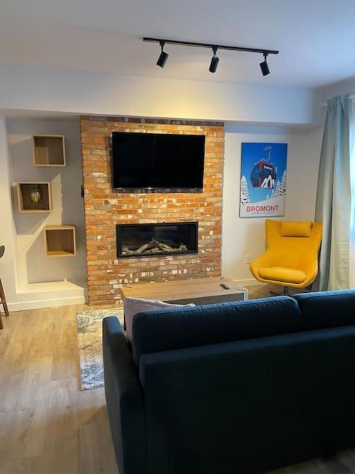 871 Shefford Suite 207 3Chambres Бромон Екстериор снимка